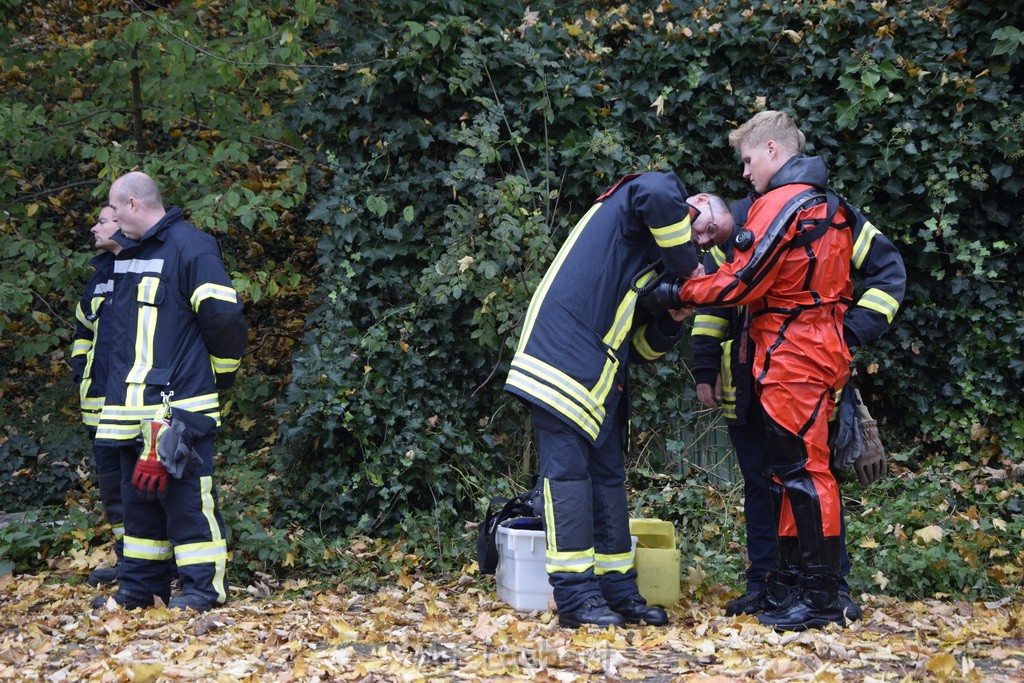 Einsatz BF Koeln PKW im See Koeln Esch P158.JPG - Miklos Laubert